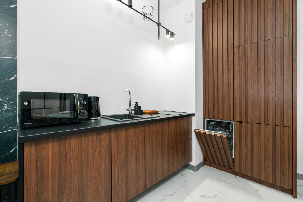 Apartments Poznan Chwaliszewo Residence With Free Garage By Noclegi Renters Exteriör bild
