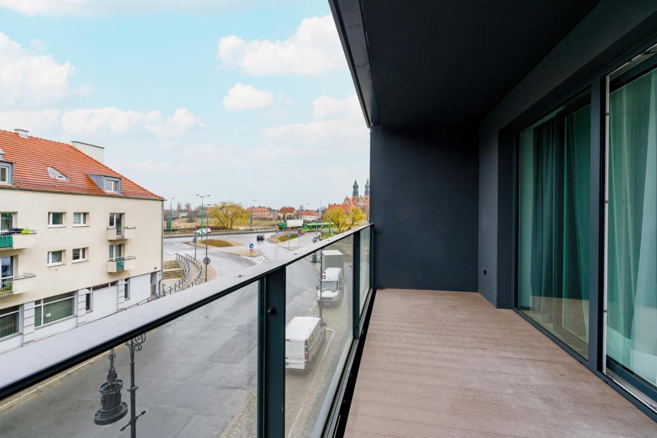 Apartments Poznan Chwaliszewo Residence With Free Garage By Noclegi Renters Exteriör bild