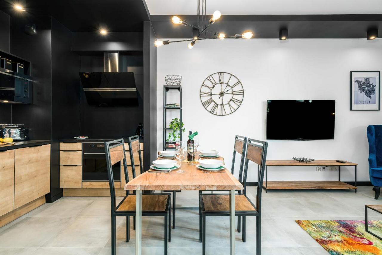 Apartments Poznan Chwaliszewo Residence With Free Garage By Noclegi Renters Exteriör bild
