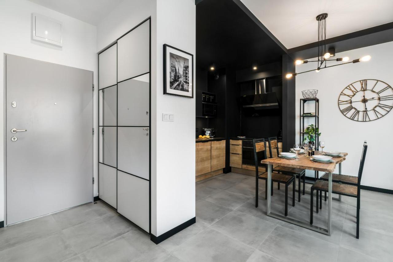 Apartments Poznan Chwaliszewo Residence With Free Garage By Noclegi Renters Exteriör bild