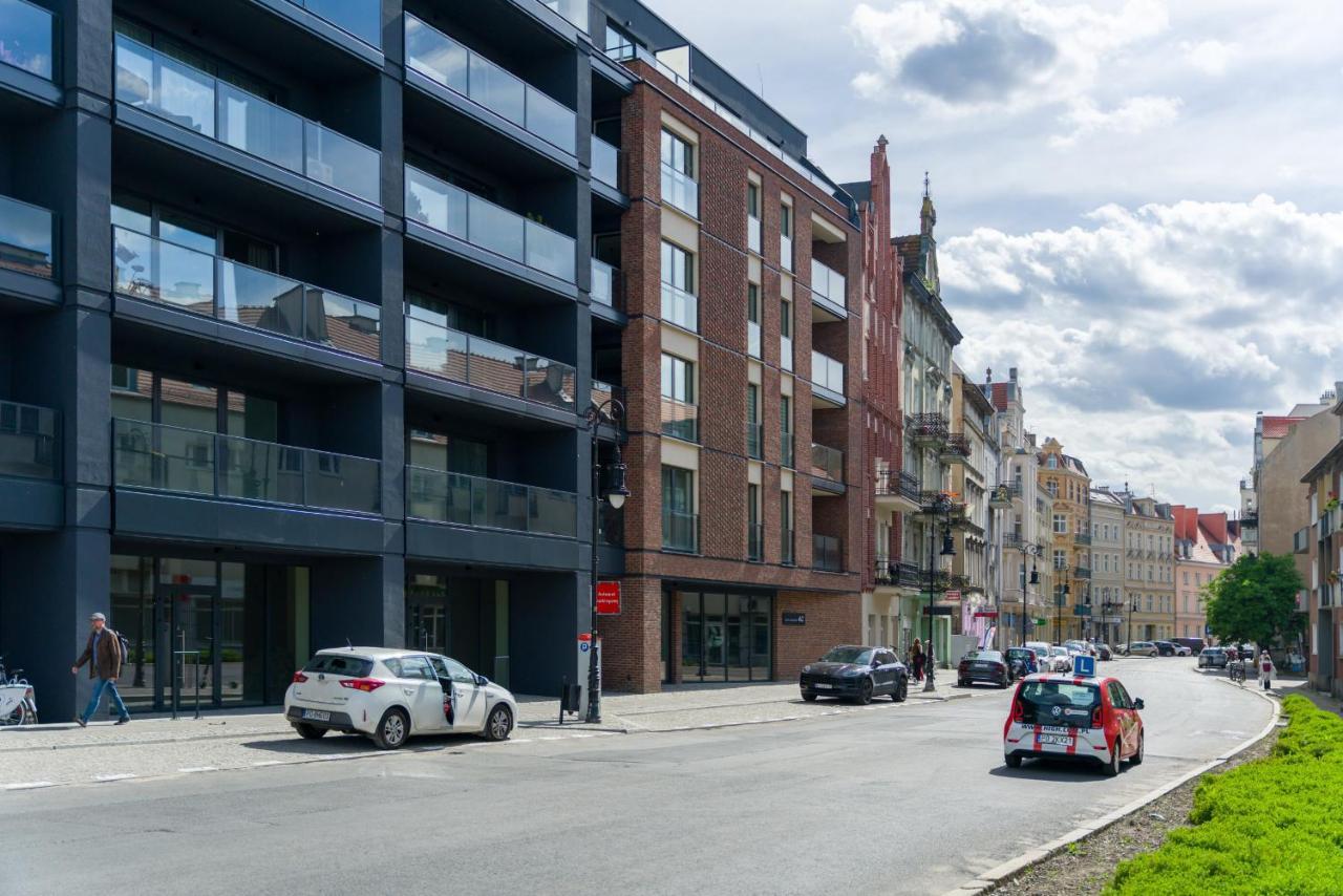 Apartments Poznan Chwaliszewo Residence With Free Garage By Noclegi Renters Exteriör bild